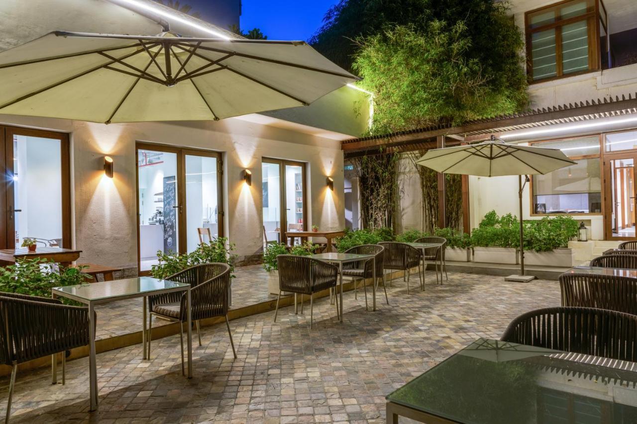 The Manor - New Delhi Hotel Exterior foto