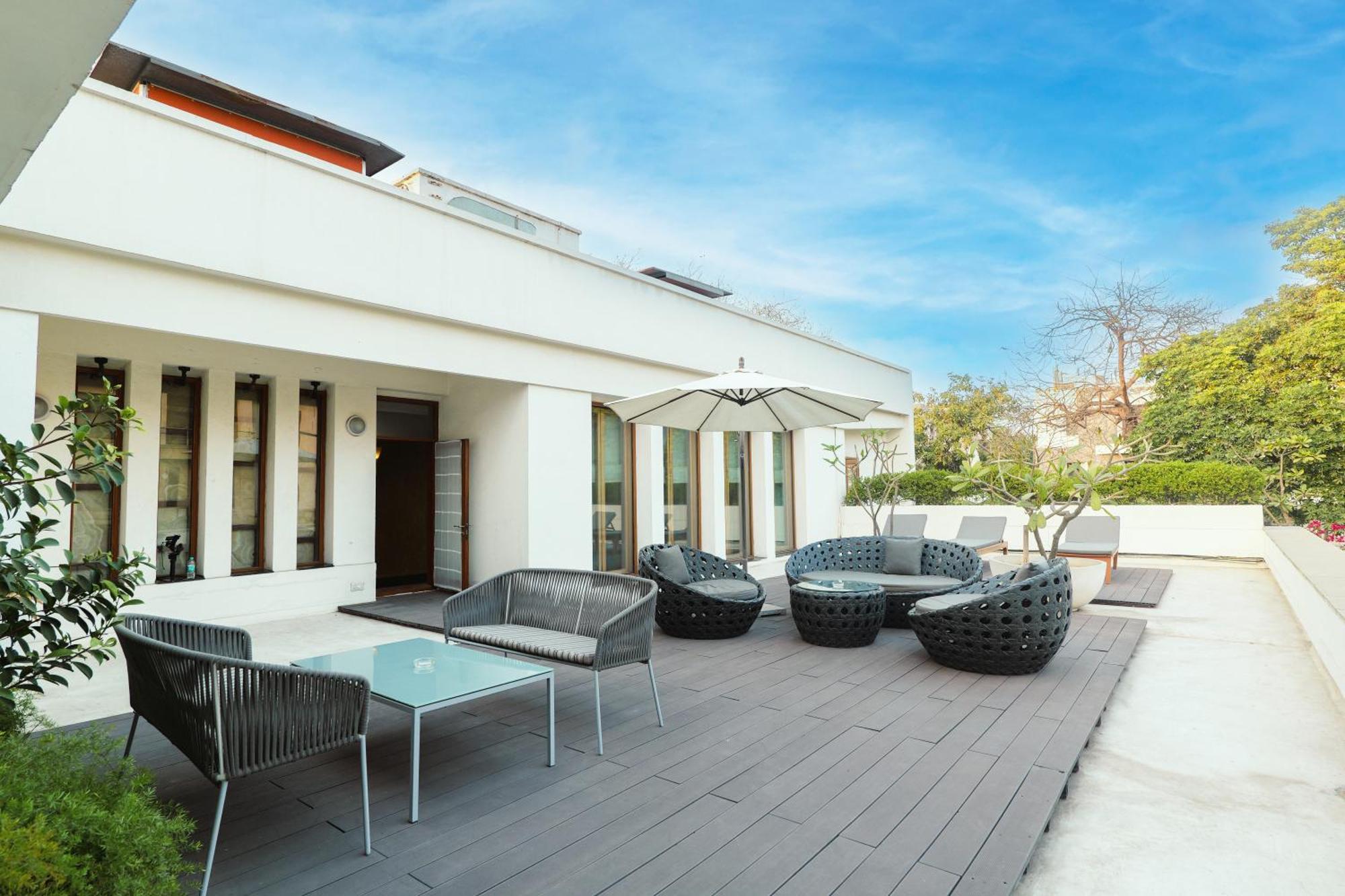 The Manor - New Delhi Hotel Exterior foto
