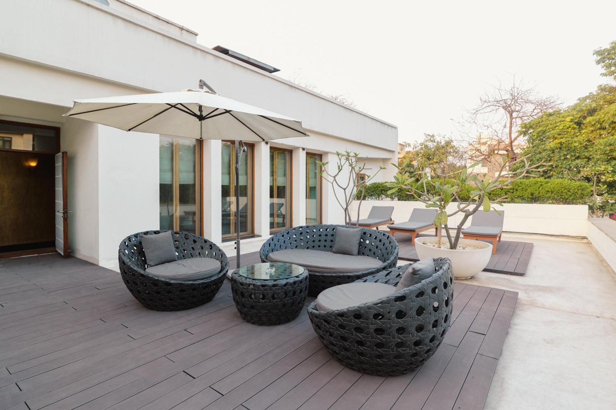 The Manor - New Delhi Hotel Exterior foto