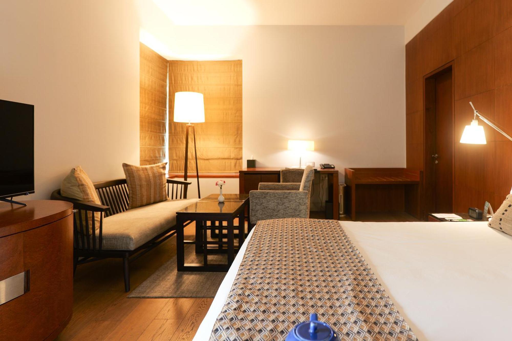 The Manor - New Delhi Hotel Exterior foto