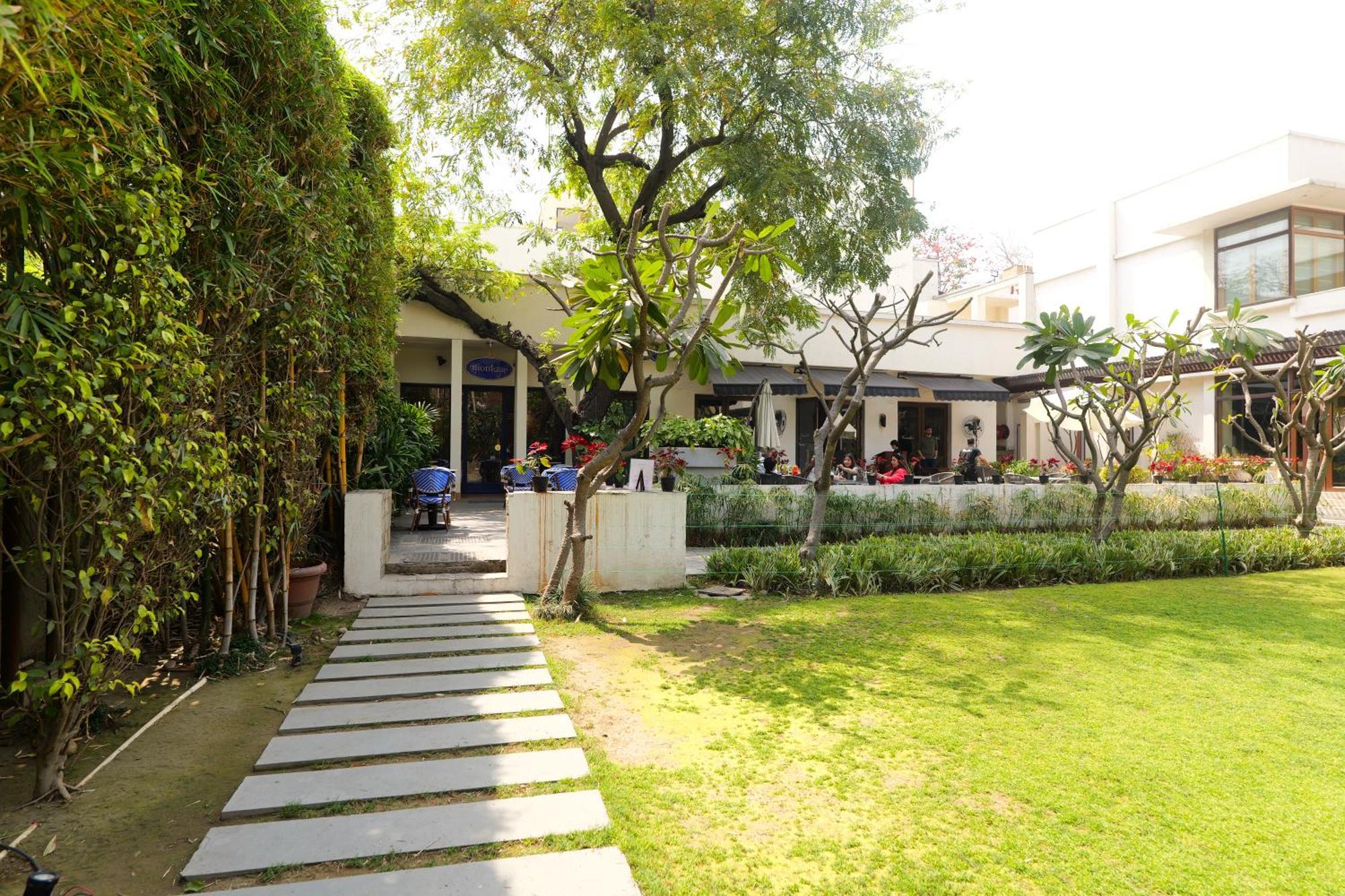 The Manor - New Delhi Hotel Exterior foto