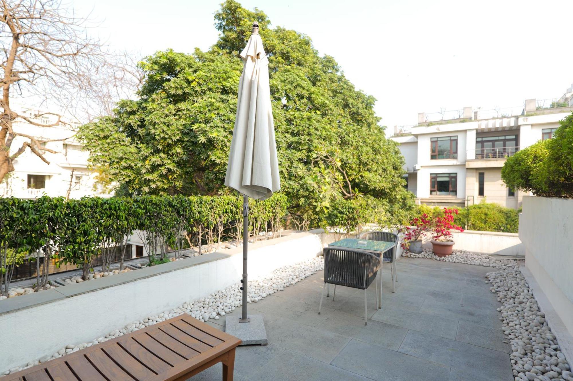The Manor - New Delhi Hotel Exterior foto